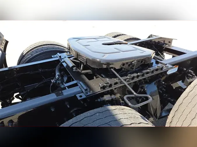 2019 FREIGHTLINER CA126