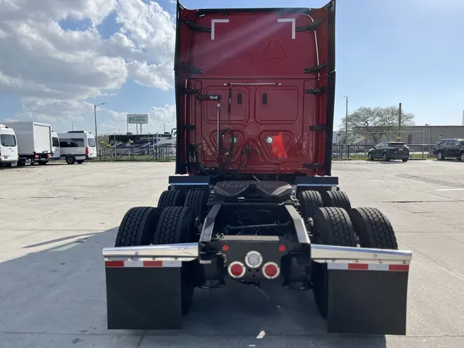 2021 Freightliner PT126SLP