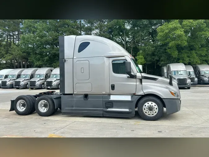 2022 Freightliner Cascadia