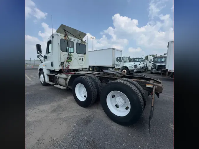 2019 FREIGHTLINER CASCADIA 125