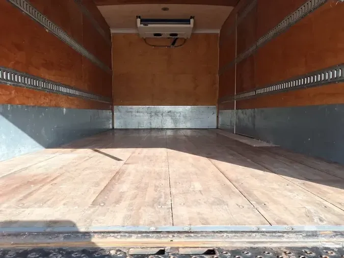 2018 FREIGHTLINER/MERCEDES M2 106