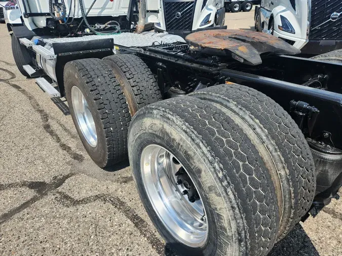 2020 MACK AN64T