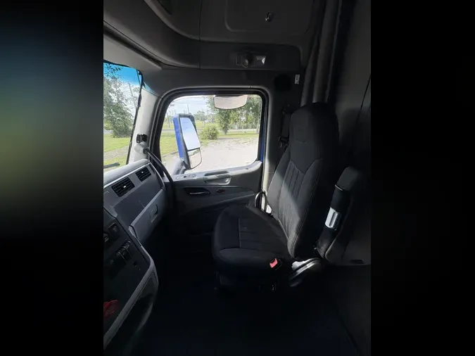 2022 Peterbilt 579