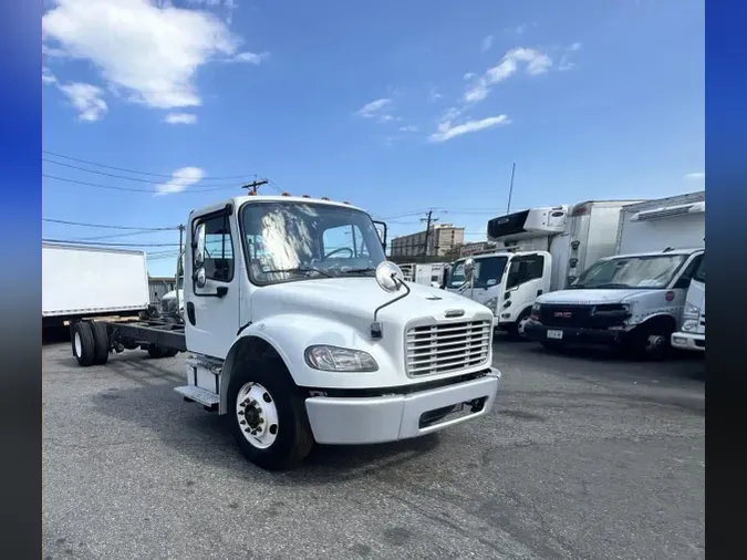 2019 FREIGHTLINER M2 106