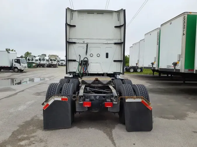 2019 NAVISTAR INTERNATIONAL LT625 SLPR CAB