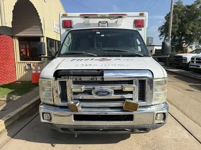 2009 FORD E450 SD