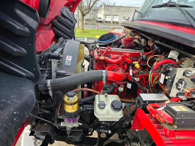 2020 FREIGHTLINER/MERCEDES M2 106