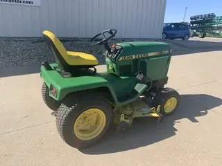1987 John Deere 318