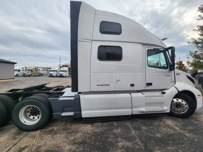 2022 VOLVO VNL64T860