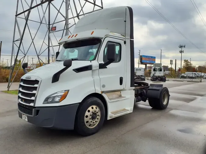2020 FREIGHTLINER/MERCEDES NEW CASCADIA 116b090eeb7dd9451c8a32b9c598429f5c4