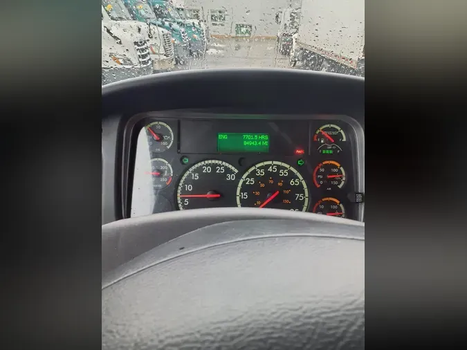 2016 FREIGHTLINER/MERCEDES M2 106