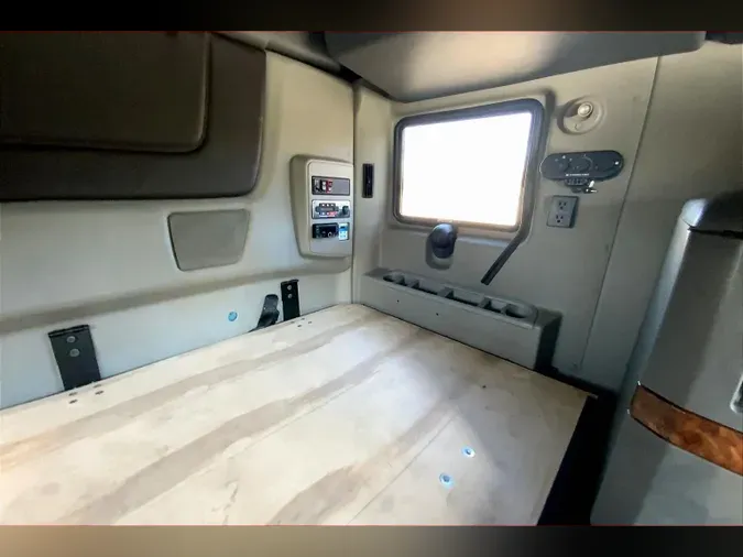 2021 INT LT625 6x4b0942b50cab80f06bcbc3dfef99b21e8