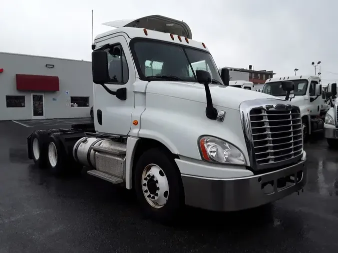 2019 FREIGHTLINER CASCADIA 125
