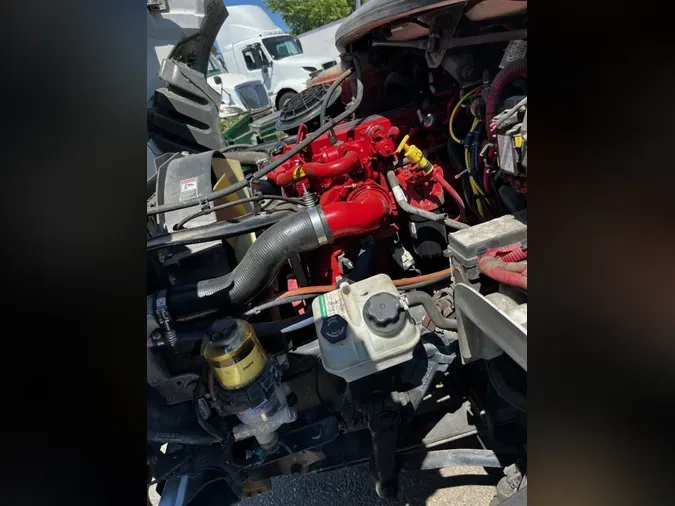 2018 FREIGHTLINER M2 106