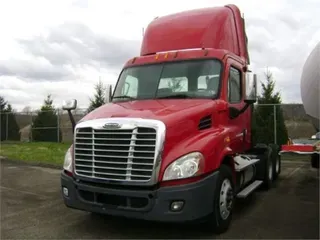 2013 Freightliner CASCADIA 113