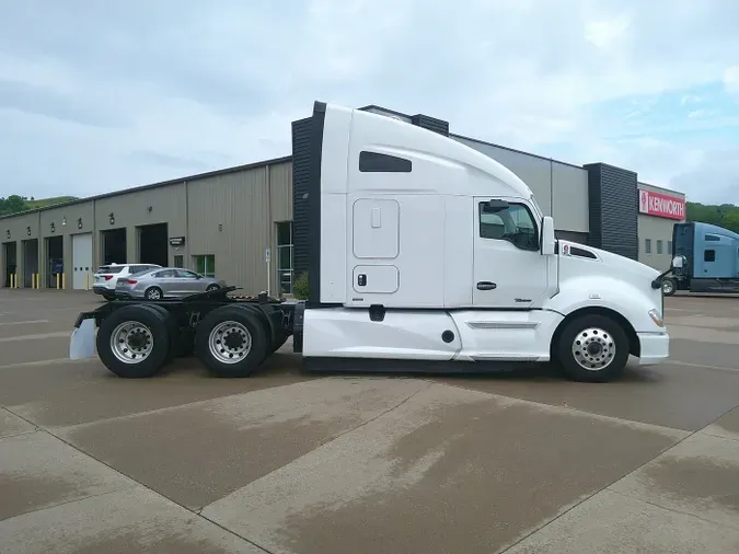 2022 Kenworth T680