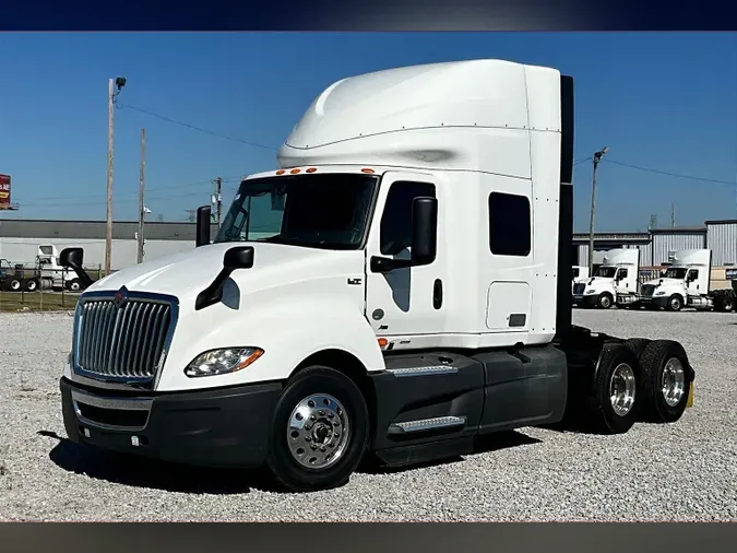 2022 INT LT625 6x4