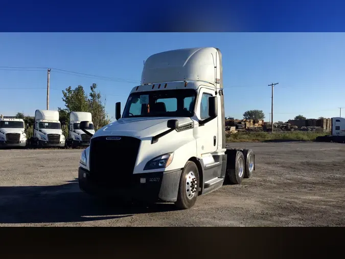 2020 Freightliner Cascadia 126b0a3a68ae650b2dbb72a8993540e2626