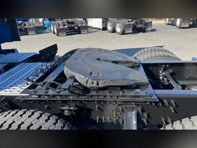 2019 VOLVO VNL860b0a76a304af0ecefa836d856040134a9