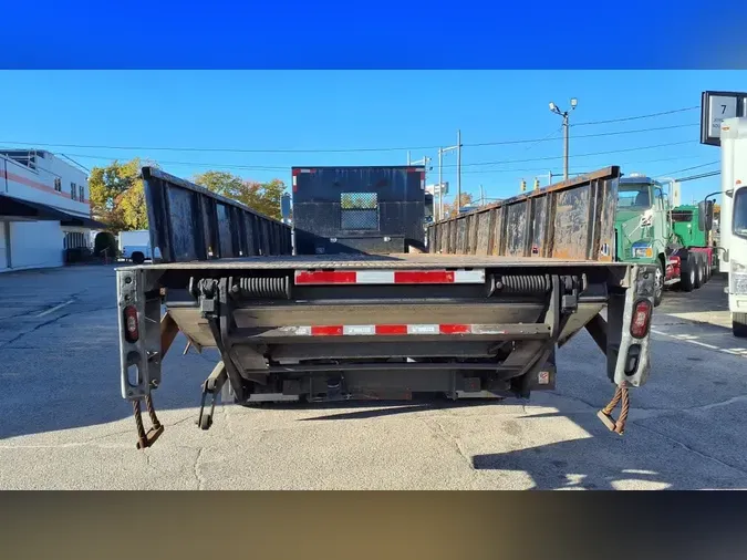 2019 FREIGHTLINER/MERCEDES M2 106