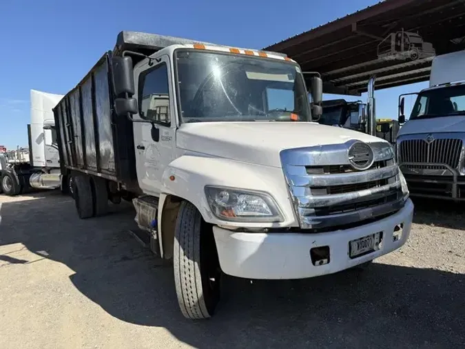 2015 HINO 338