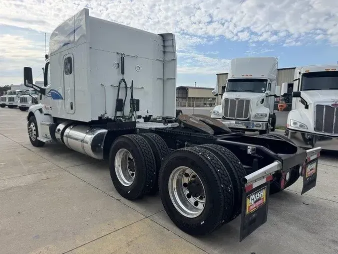 2022 Peterbilt 579