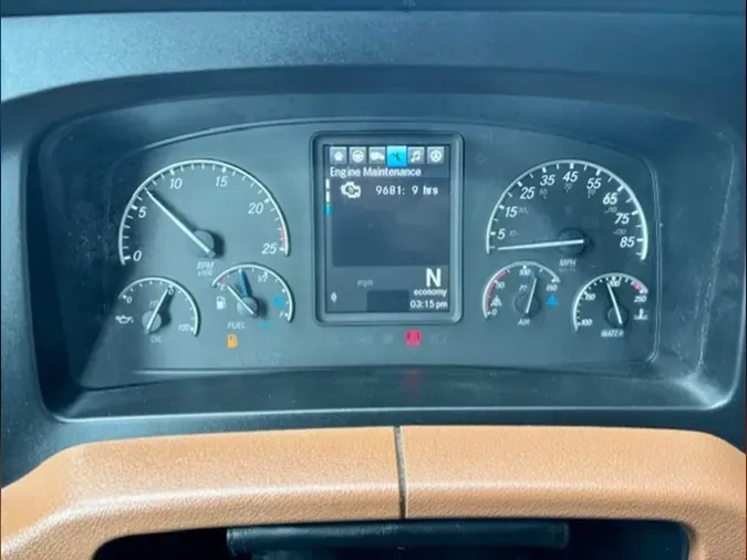 2022 Freightliner Cascadia 126