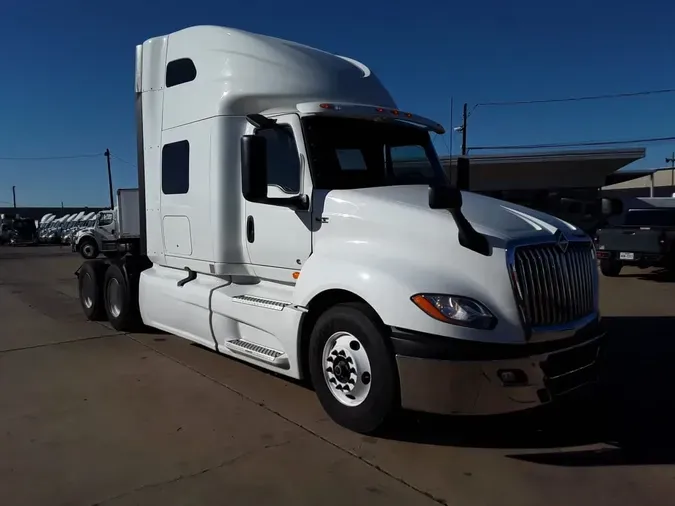 2020 NAVISTAR INTERNATIONAL LT625 SLPR CAB