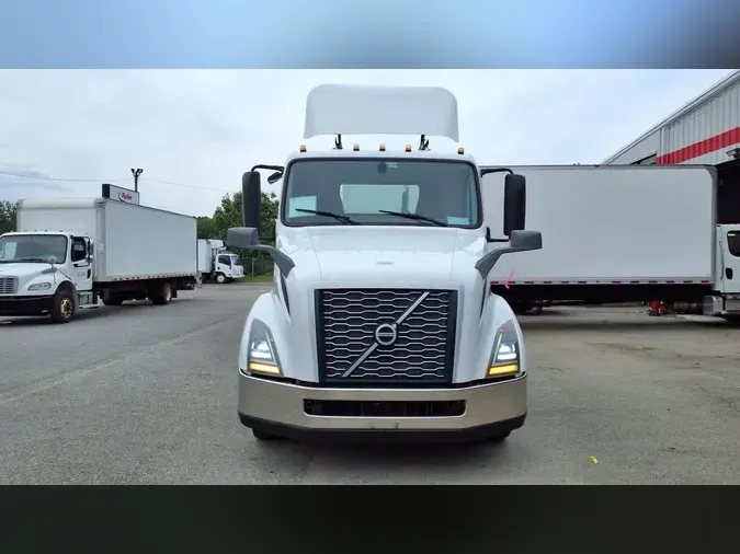2019 VOLVO VNL64T-300b0b0e976e1aacc16bc54271819bbd19c