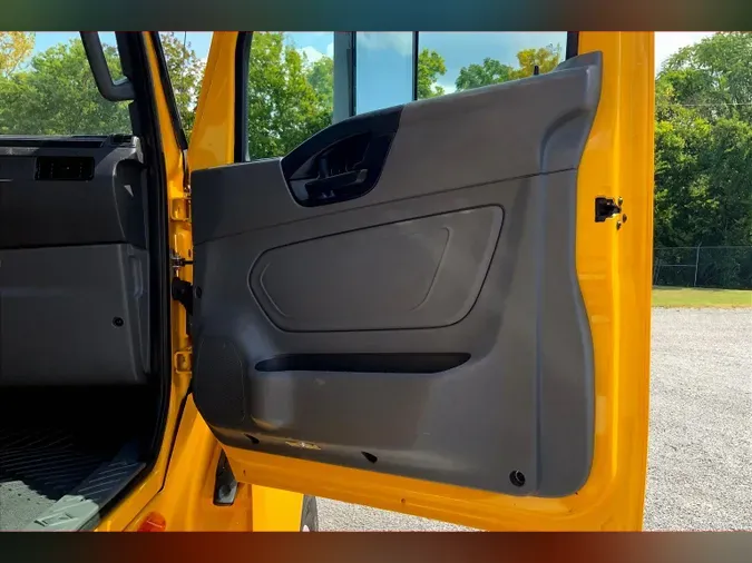2019 INT LT625 6x4