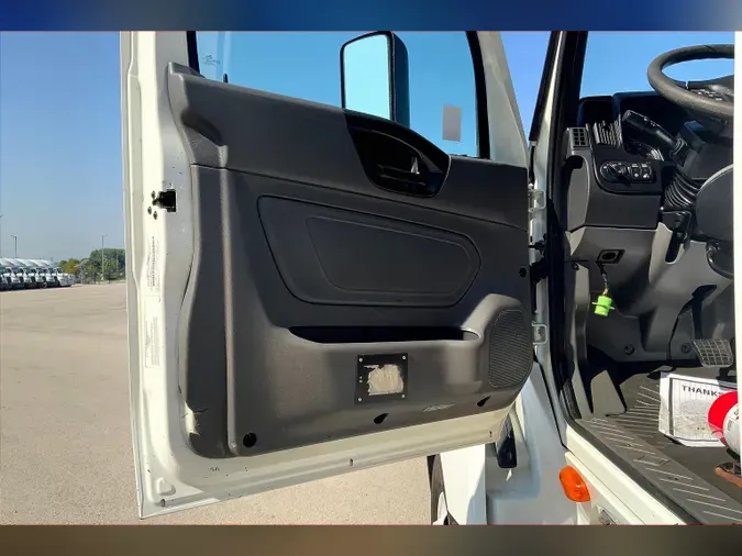 2019 INT LT625 6x4