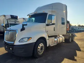 2019 NAVISTAR INTERNATIONAL LT625 SLPR CAB