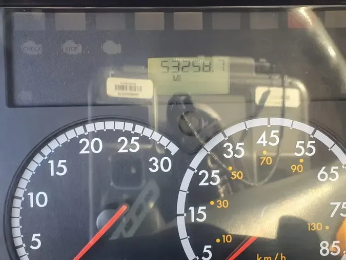 2012 FREIGHTLINER/MERCEDES M2 106