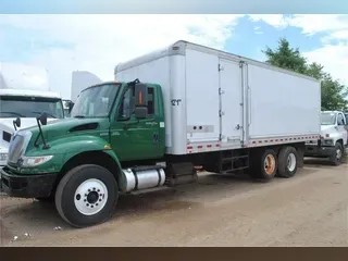 2013 INTERNATIONAL DURASTAR 4400