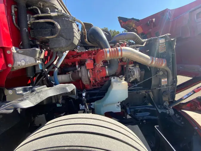 2022 Kenworth T680b0b8ca7ea8e6f5d2b376abf342cf46f5