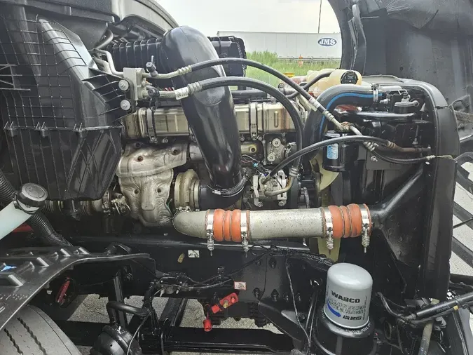 2021 FREIGHTLINER CASCADIA