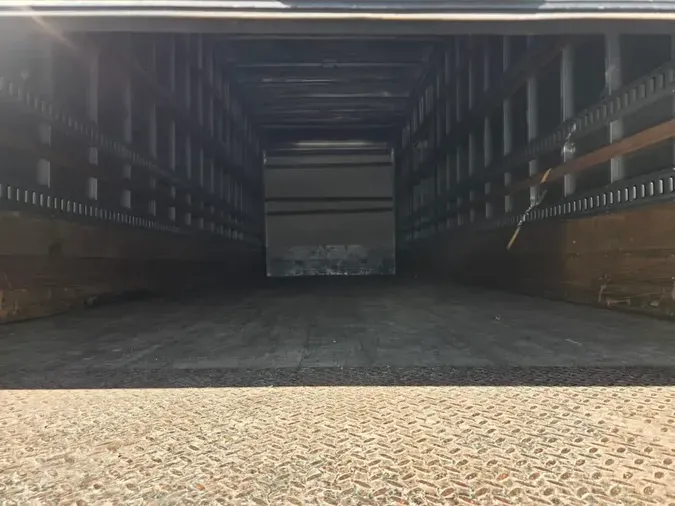 2018 FREIGHTLINER/MERCEDES M2 106