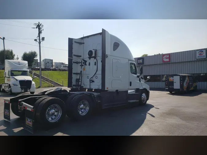 2020 Freightliner Cascadia