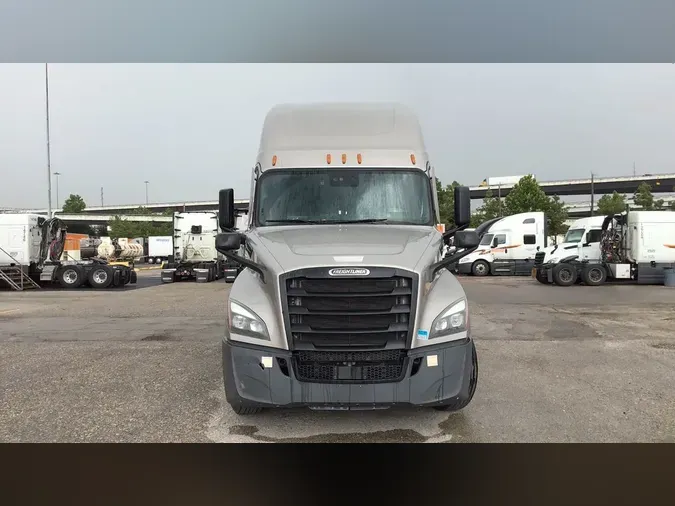 2022 Freightliner Cascadia 126
