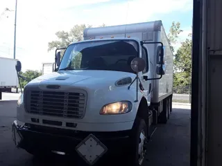 2018 FREIGHTLINER M2 106