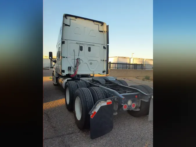 2017 FREIGHTLINER/MERCEDES CASCADIA 125