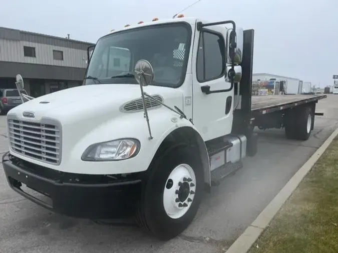 2018 Freightliner Business Class M2 106