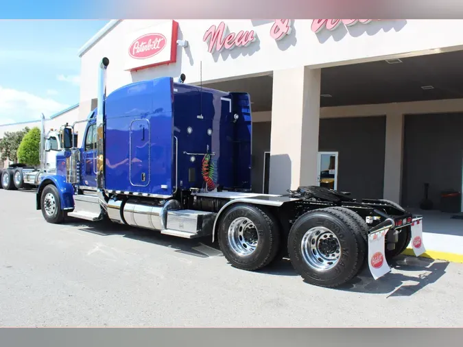 2025 Peterbilt 589