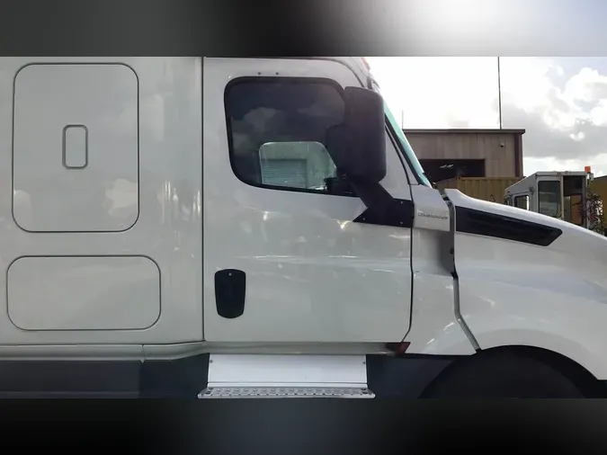 2020 Freightliner Cascadia