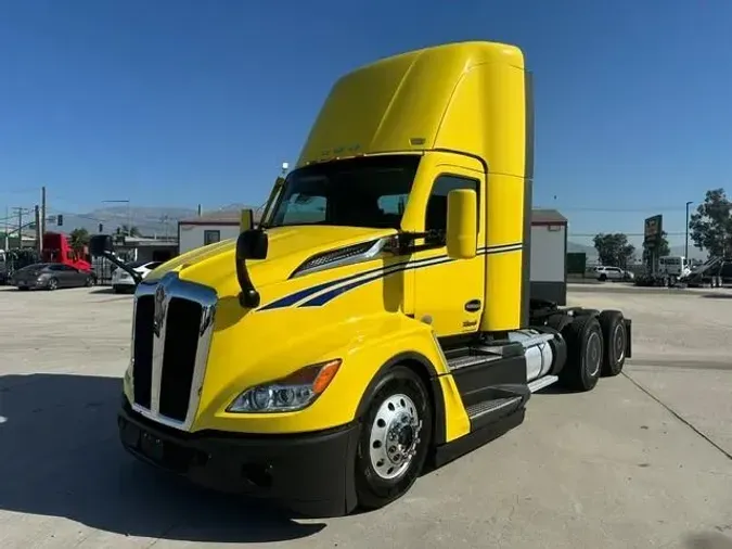 2024 Kenworth T680