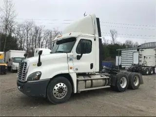 2015 Freightliner CASCADIA 125