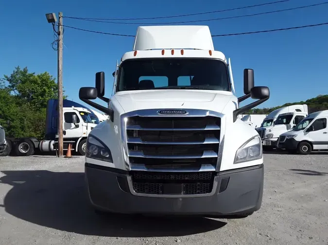 2022 FREIGHTLINER/MERCEDES NEW CASCADIA PX12664b0d7c5acffb448fe2f1d1892c22815f8