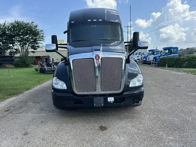 2021 KENWORTH T680