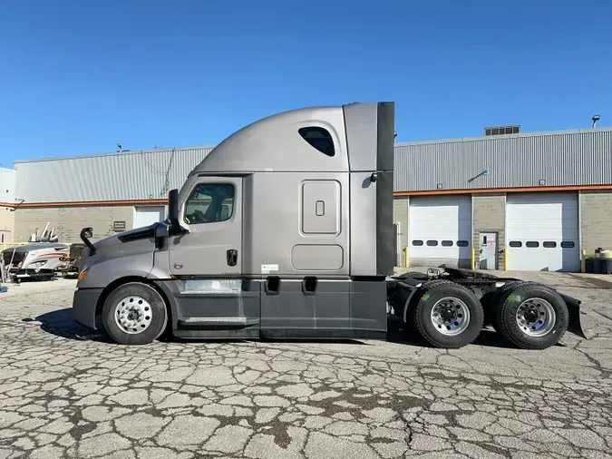 2023 Freightliner Cascadia