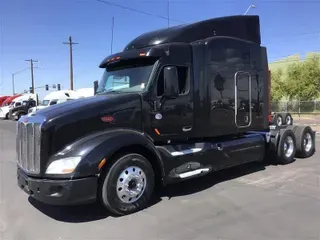 2015 PETERBILT 579